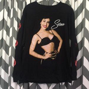 Selena long sleeve tee